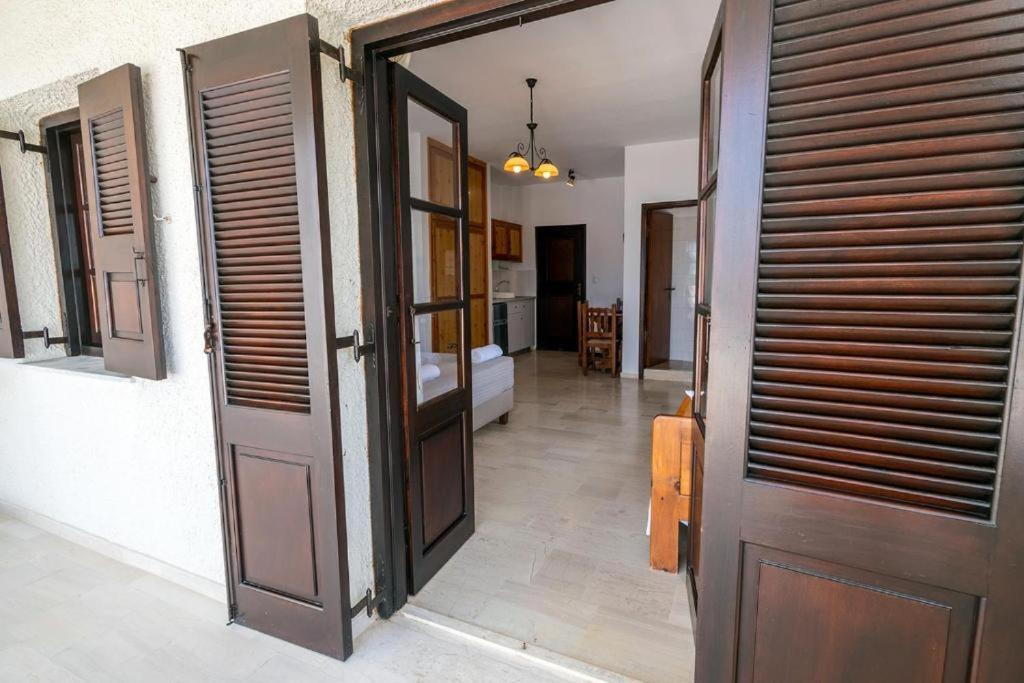 Pelagos Seafront Accommodation - George Μυρτιές Εξωτερικό φωτογραφία