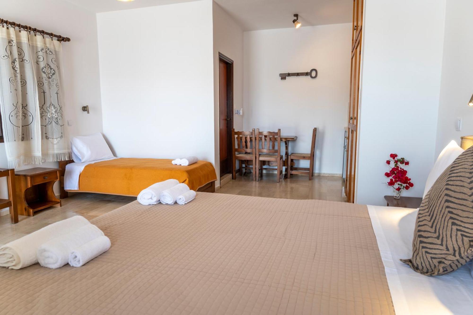 Pelagos Seafront Accommodation - George Μυρτιές Εξωτερικό φωτογραφία
